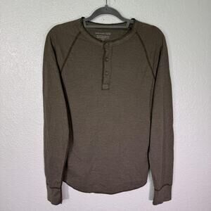 Save Khaki United Shirt Mens Medium Henley Long Sleeve Made USA Green SKU
